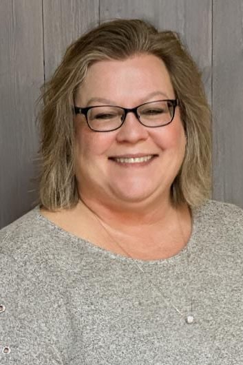 Suzanne Lancaster Controller at Gail Willey Landscaping