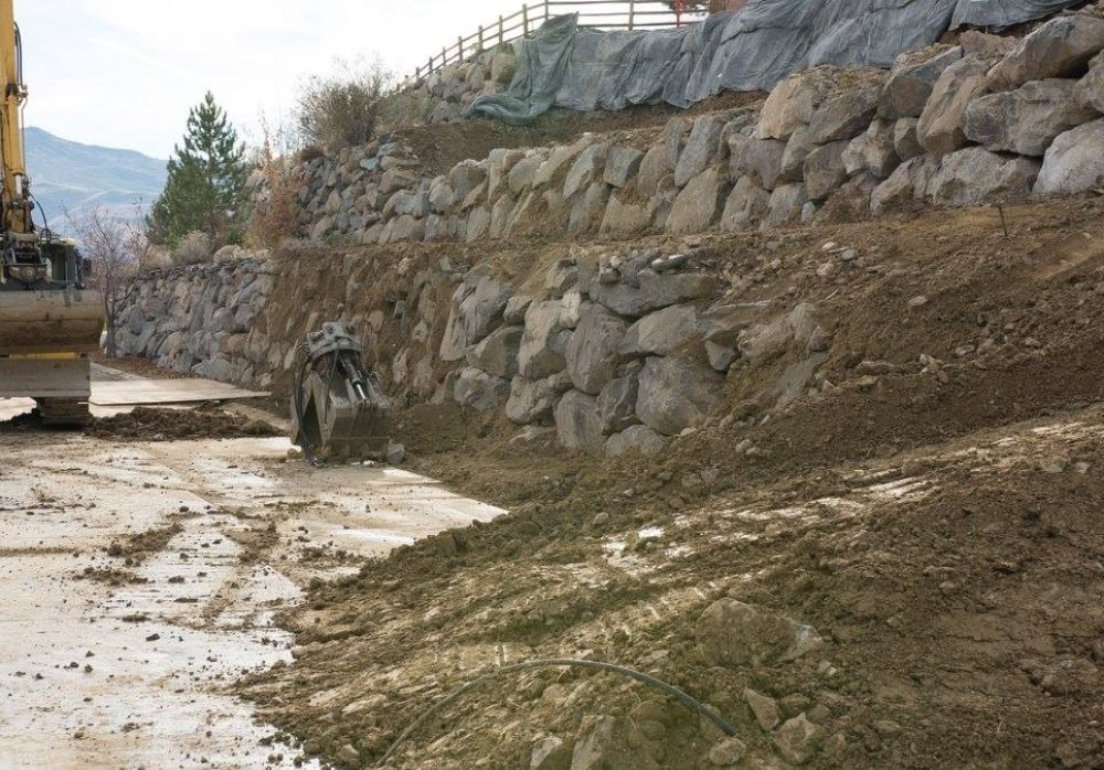 Building Rock Walls, Gail Willey Landscaping Reno ,Nevada, Tahoe California