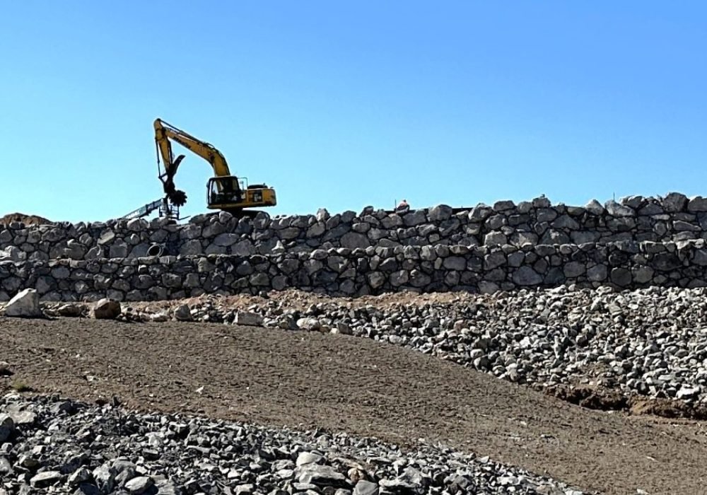 Building Rock Walls , Reno Tahoe landscaping